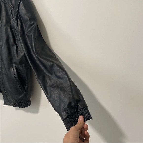 Vintage Wilson's Suede & Leather Black Leather Bomber Jacket Size 40 Large - Picture 6 of 8